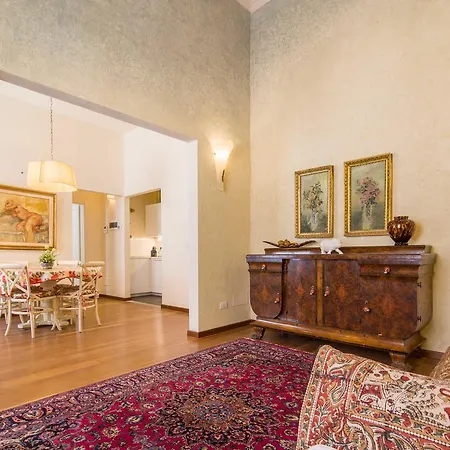 Tornaquinci Palace Apartment