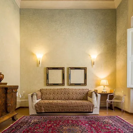 Tornaquinci Palace Apartment *