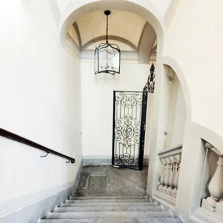 Apartment Tornaquinci Palace Florence
