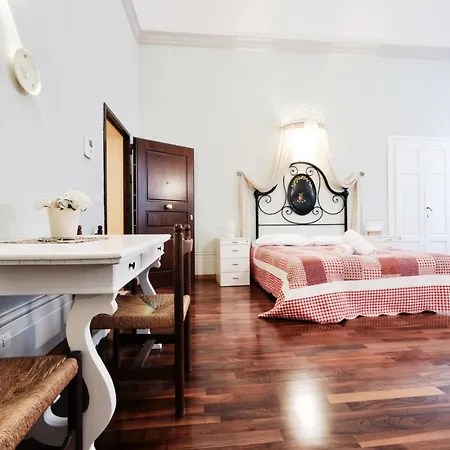 Tornaquinci Palace Apartment Florence